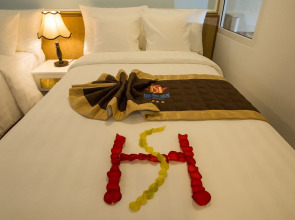 Huong Sen Annex Hotel