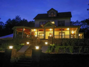 Breezy Hill Inn