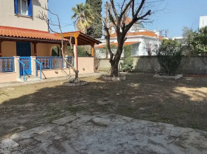 Regina's Apartments