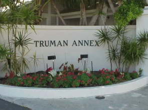 Linger Longer by Avantstay Key West Walkable Gated Community, Shared Pool Week Long Stays Only