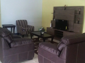 Avalon Sweet Garden Side