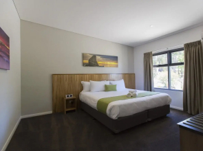 Eight Willows Retreat