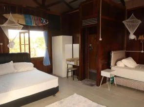Arya Surf Camp