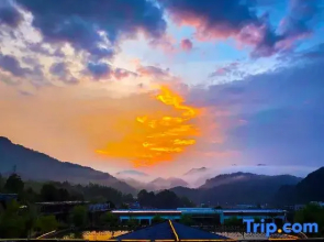 Yueqixi·Small Village Homestay (Tiantangzhai Scenic)