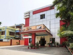 OYO 436 Hotel Everest Inn