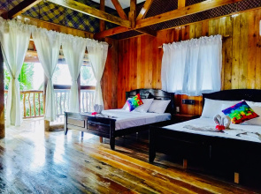White Beach Front and Cottages Hinugtan Resort in Buruanga