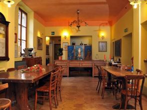 Hotel Azzi