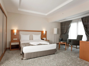 Mercia Hotels & Resorts