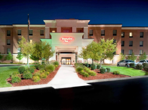 Hampton Inn Commerce Novi