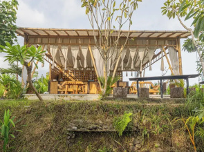 Camani Glamping