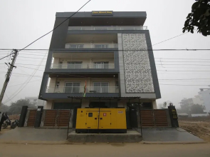 Lime Wood Stay - Studio Apartment