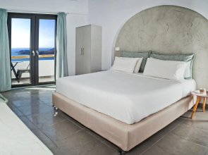 Amity Suites - Adults Only