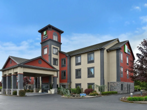 Holiday Inn Express Vancouver North - Salmon Creek by IHG