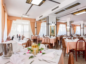 Hotel Mediterraneo