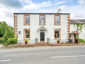 Holly House