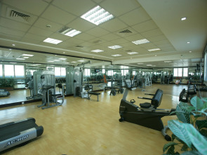 Отель Wescott Plaza Hotel Apartment