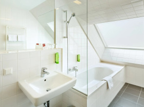 Отель Four Points Flex by Sheraton Vienna Hauptbahnhof