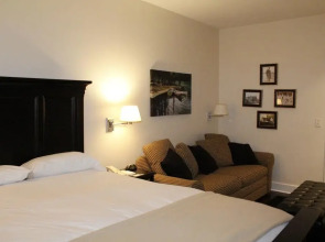 Bay Harbor Village Hotel and Conference Center
