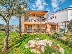 Apartments Dragutin 1063