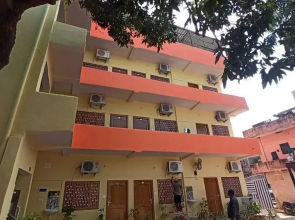 Anand Lok Vatika