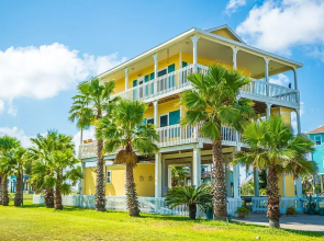 Serenity By the Sea - Great Views in Treasure Island