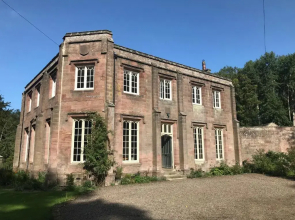 Chillingham Manor