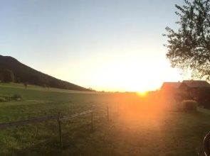 Entre Lac Et Montagnes
