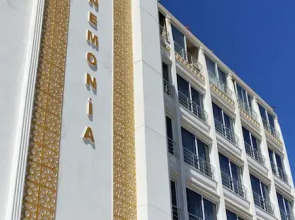 Anemonia Hotel