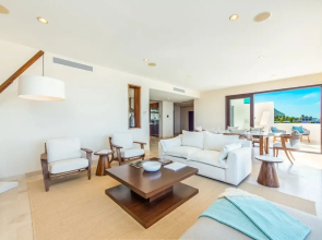 Playa de La Paz by Lumina