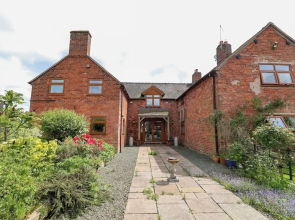Lake View Cottage