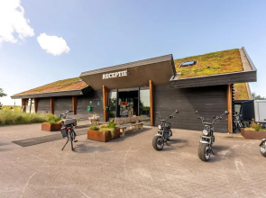 Great Lodge with Microwave Oven near Beach