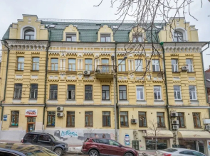 KievApts Sofievskaya 18