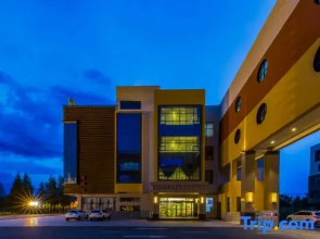 Huatian Caohai Holiday Hostel