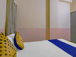 SPOT ON KNU070 Sangamam Rest Inn