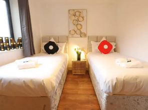 ICC Arena Fiveways Central Apartment