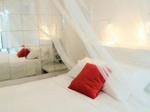 One Bedroom Apartment with Outdoor Space Next to Museum