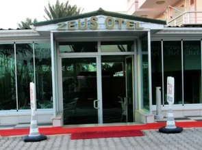 Zeus Hotel
