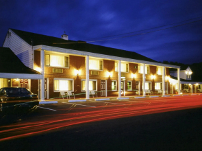 Coachman Inn