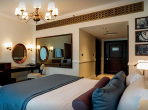 Отель Dukes The Palm Dubai