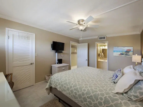 Gulf Shore Condo #316 - 1 Br condo by RedAwning