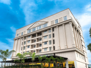 Mastiff Grand The Sia Palace Suites & Banquets, Khopoli (Nr. Imagica)
