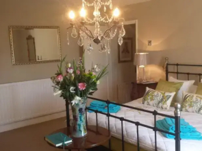 Standing Stone Farmhouse B&B