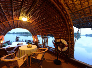 Spice Coast Cruises - CGH Earth