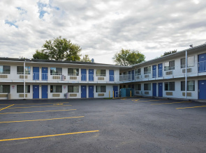 Motel 6 Rochester, MN