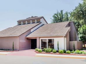 Hawthorn Suites by Wyndham Dallas Love Field Airport