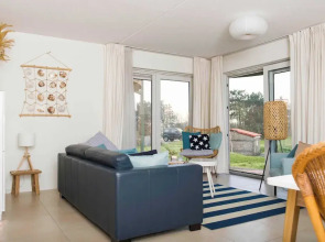 Seaside Home With Terrace