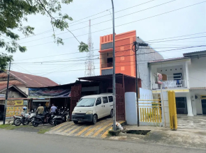 RedDoorz near GOR Lagaligo Palopo