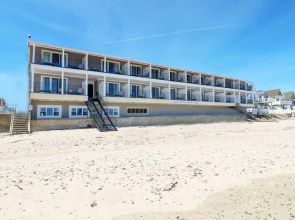 Atlantic Oceanfront Hotel