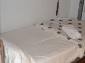 Comfortable apartment for 4 on the beautiful Monte Gorbea