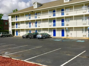 InTown Suites Extended Stay North Charleston SC – Rivers Ave